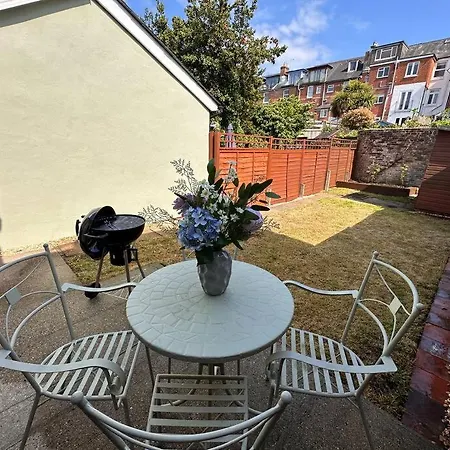 Stylish 3Br Cowes Cottage Close To The Waterfront Exterior photo