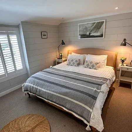 Stylish 3Br Cowes Cottage Close To The Waterfront Exterior photo