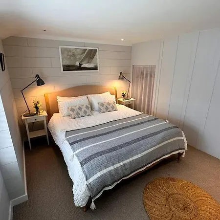 Stylish 3Br Cowes Cottage Close To The Waterfront Exterior photo