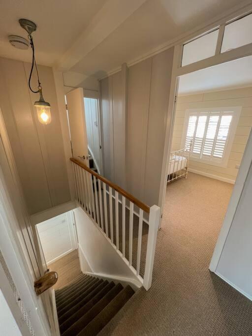Stylish 3br Cowes Close To The Waterfront Holiday home