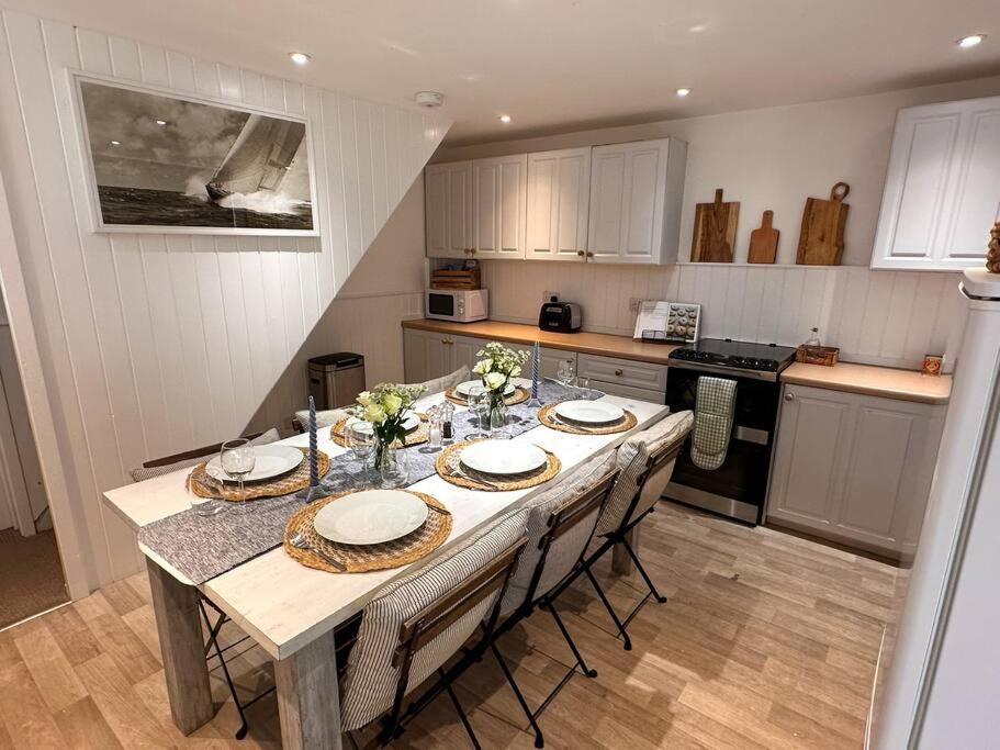 Stylish 3br Cowes Close To The Waterfront * Cowes (Isle of Wight)